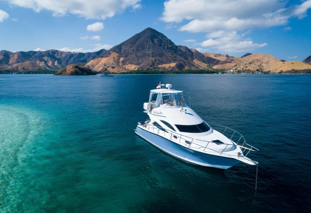 Ayana Komodo Waecicu 5*
